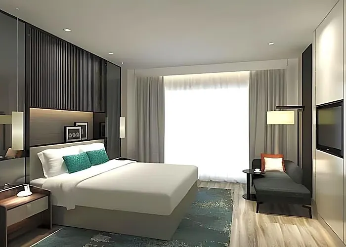 Seda Bay Near Ayala Malls 호텔 4*